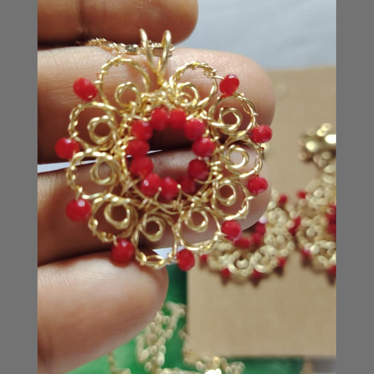 Set Flor Rojo-Aretes + Dije (sin cadena)